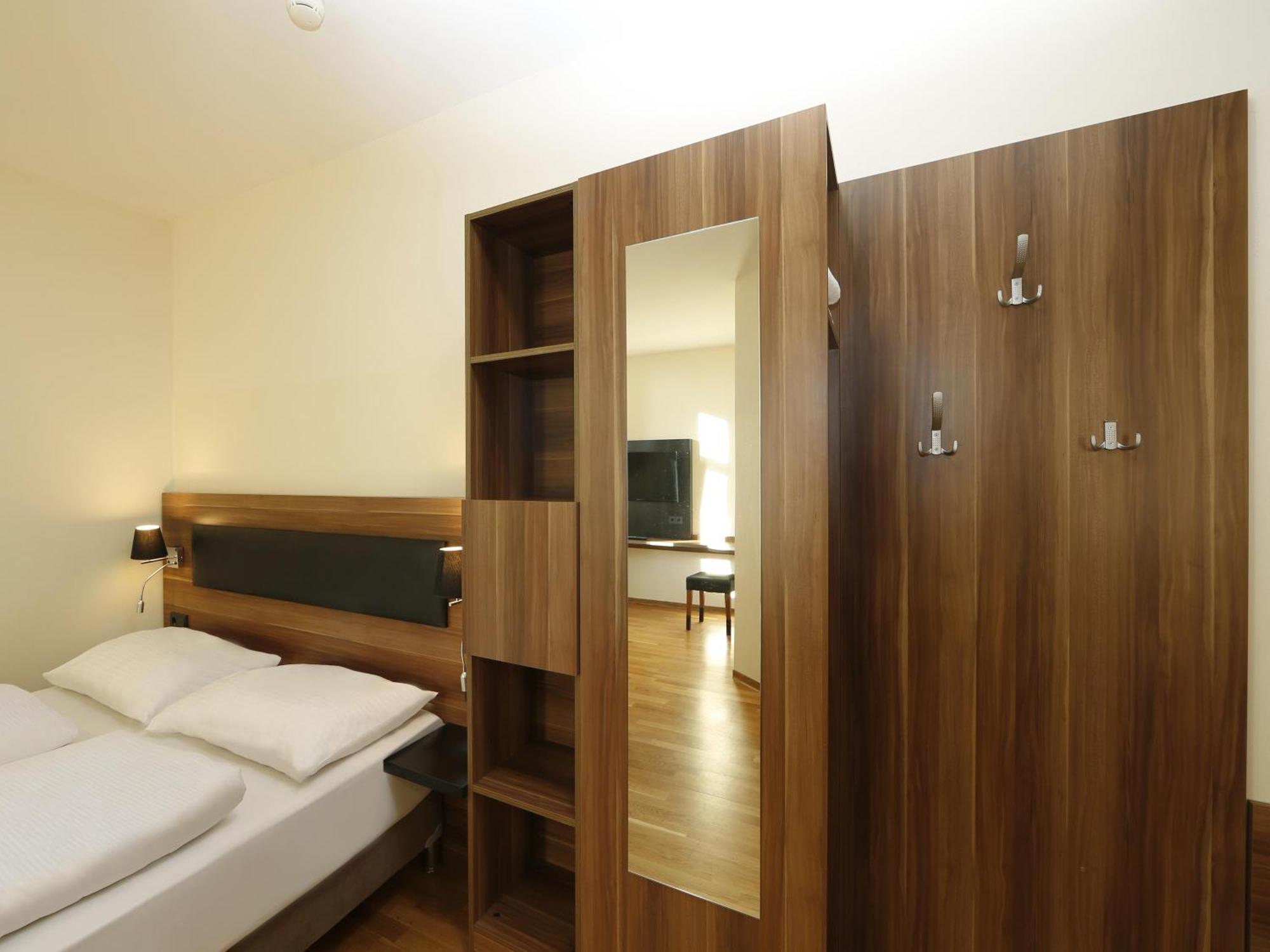 B&B Hotel Berlin-Adlershof Luaran gambar